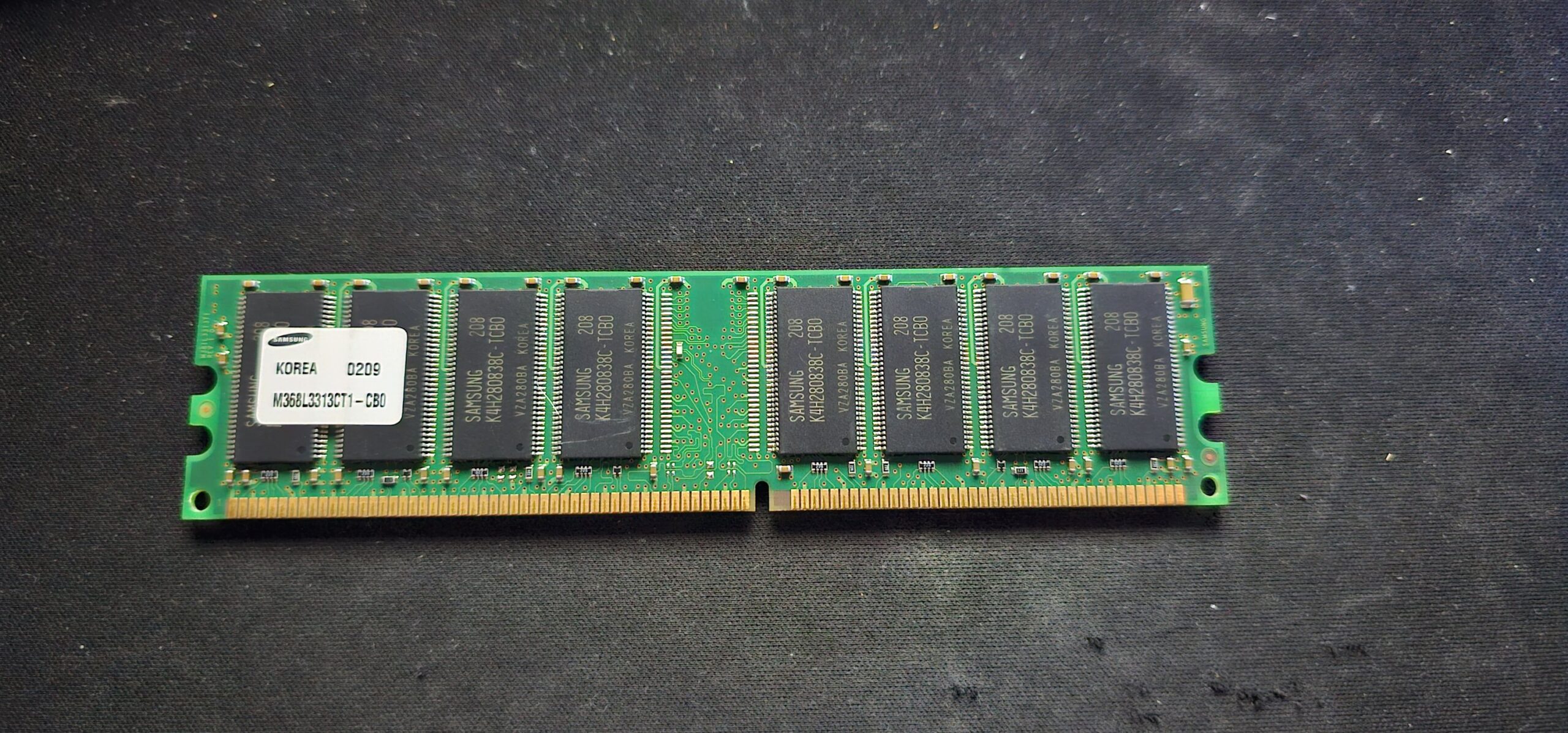 Samsung 256MB DDR-266 M368L3313CT1-CBO UDIMM PC2100 NON-ECC