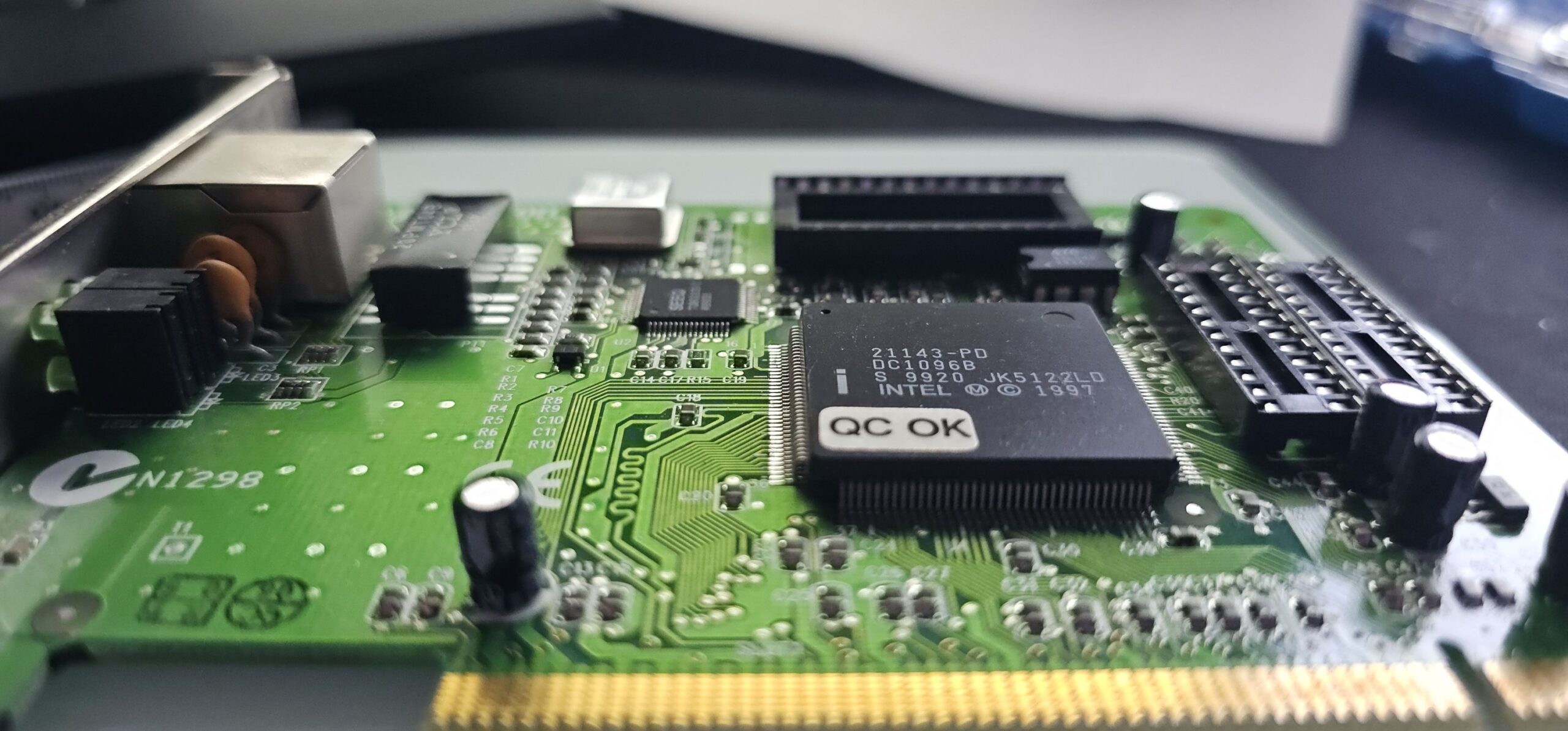 Ersatzteile Kingston KNE100TX von 1997