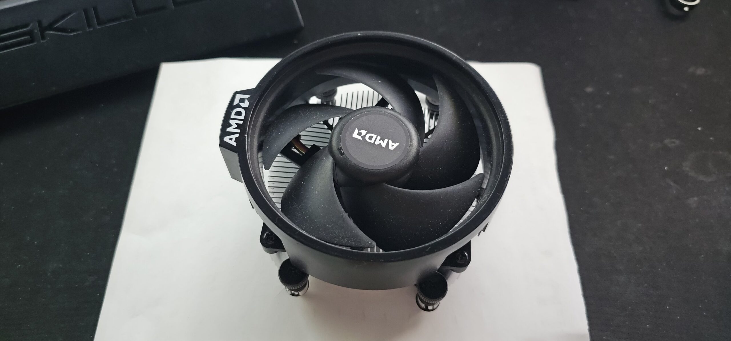 Ersatzteile AMD Wraith Stealth Boxed Kühler für AM4 AM5 Ryzen CPUs 65 Watt 1x PWM Lüfter