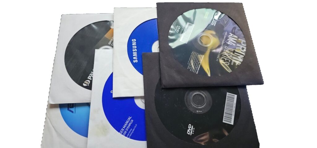Verschiedene Hersteller-DVDs, Support/Treiber/Bedienungsanleitung/etc. (siehe Auswahl)